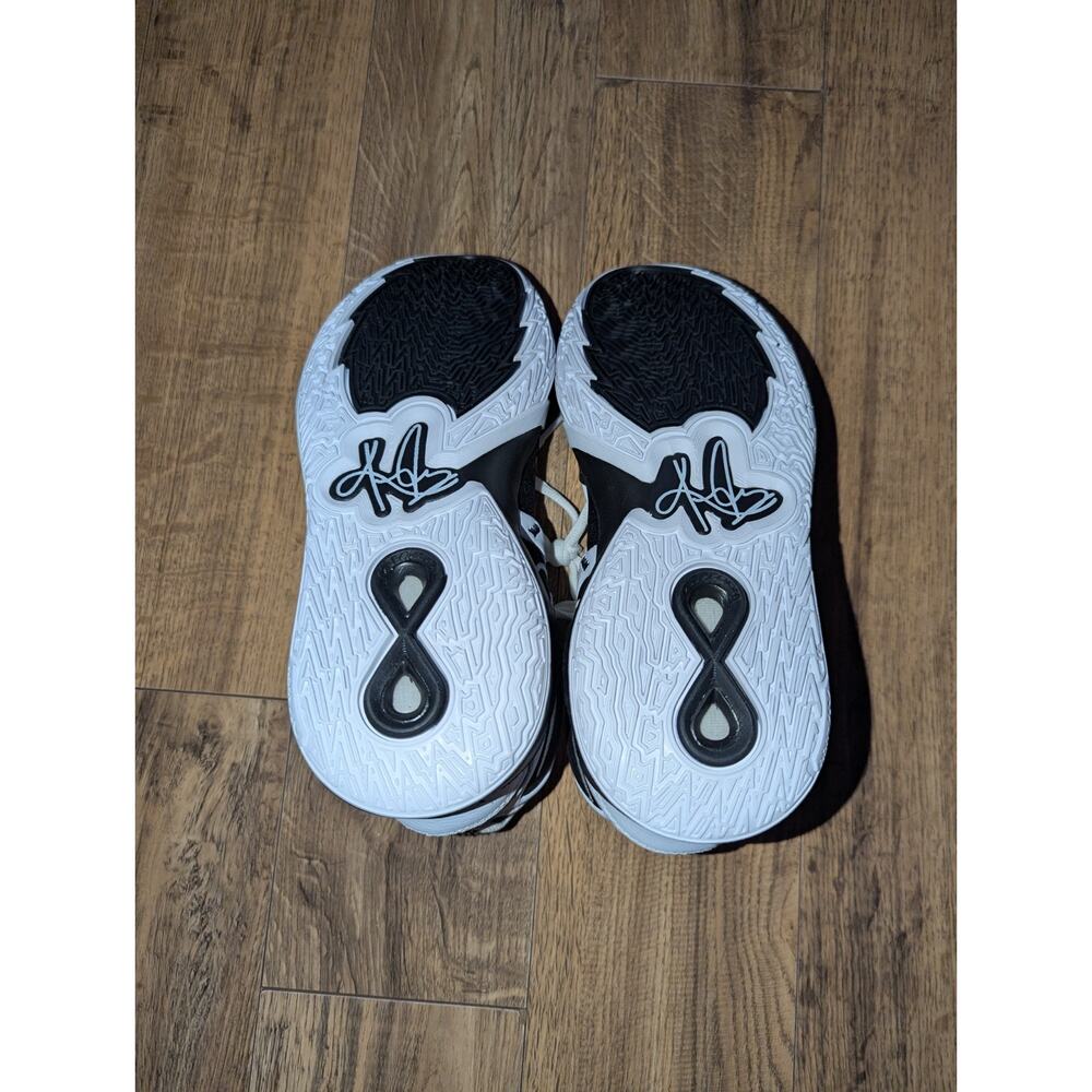 Nike Kyrie Infinity TB Promo Black‎ White Sneakers Men's Size 8 DO9616-002 - Picture 7 of 7